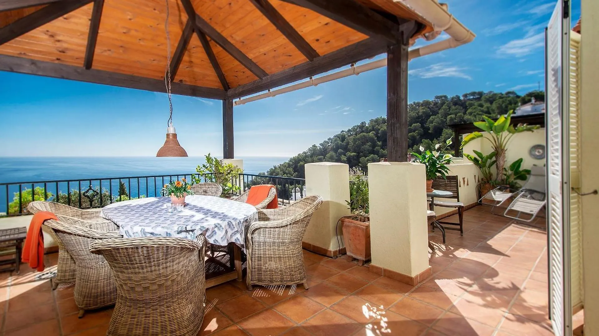 Ferienhaus In Almunecar Mit Terrasse Und Meerblick La Herradura